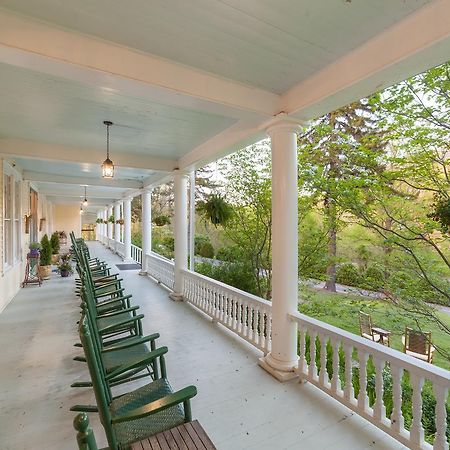 Grand Old Lady Hotel Waynesville Exterior foto