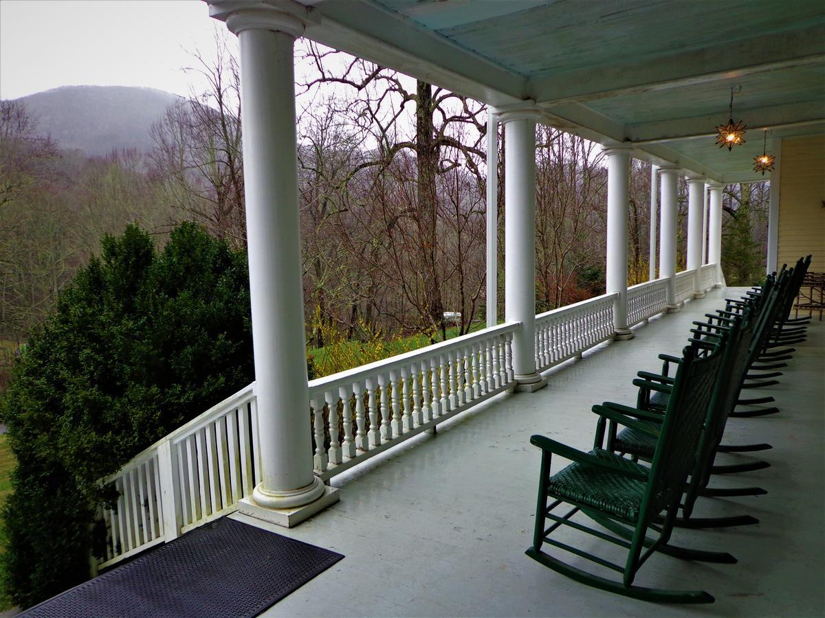 Grand Old Lady Hotel Waynesville Exterior foto